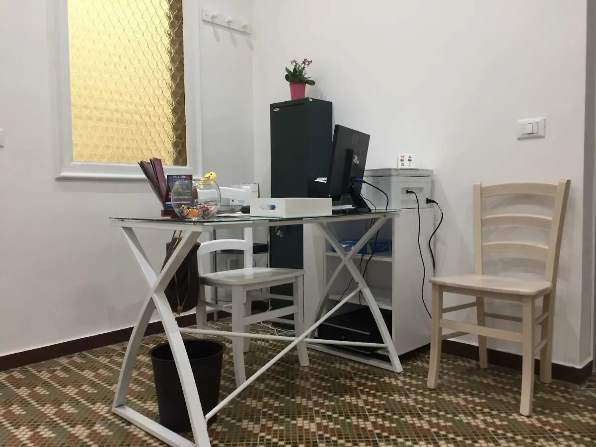 Yooroom Палермо Италия